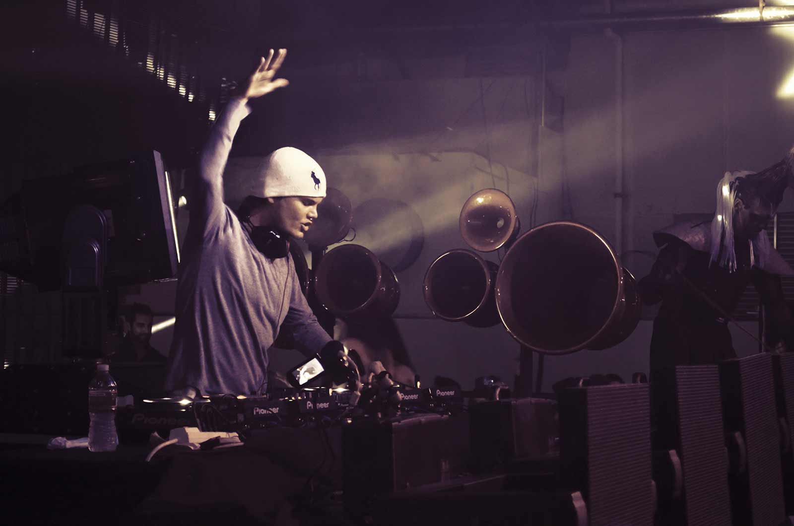 Avicii: True Review - Unsung Sundays